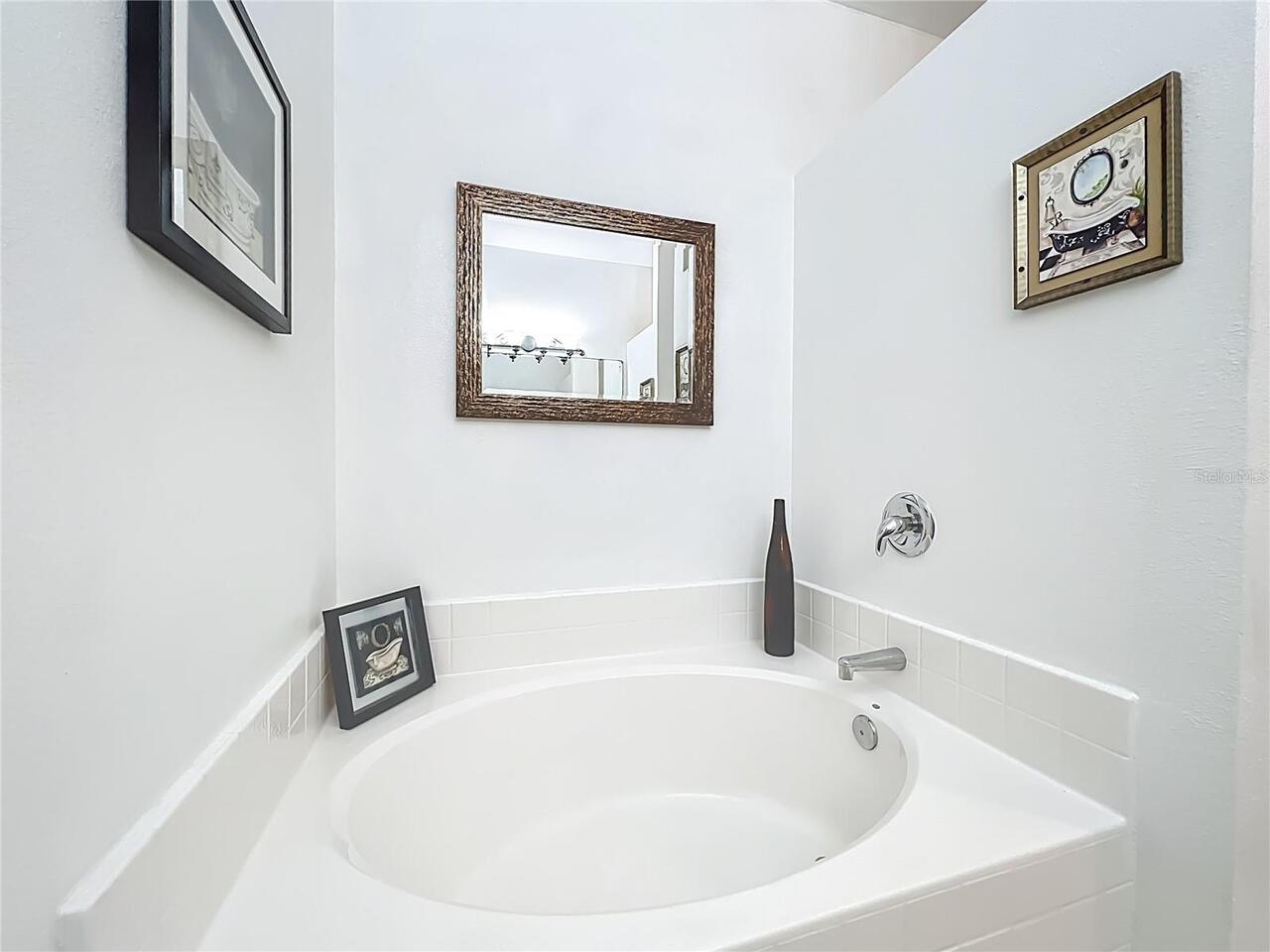 Listing Photo 20