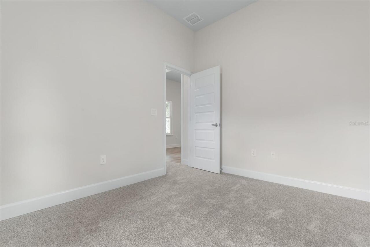 Listing Photo 34