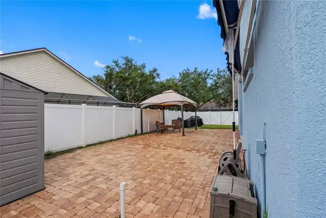 Listing Photo 14