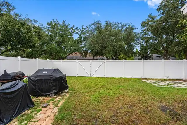 Listing Photo 18