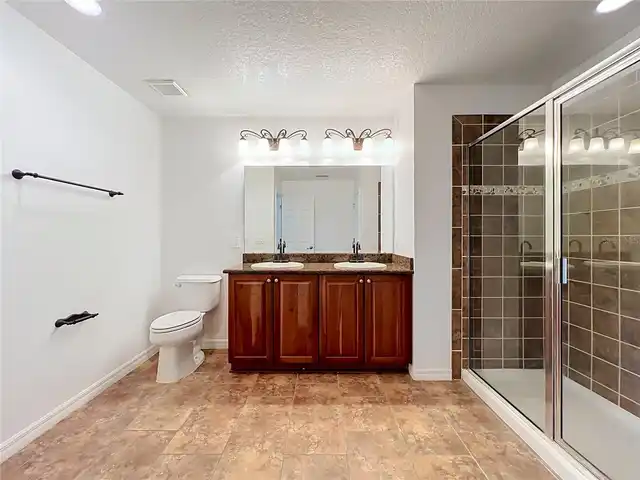 Listing Photo 43