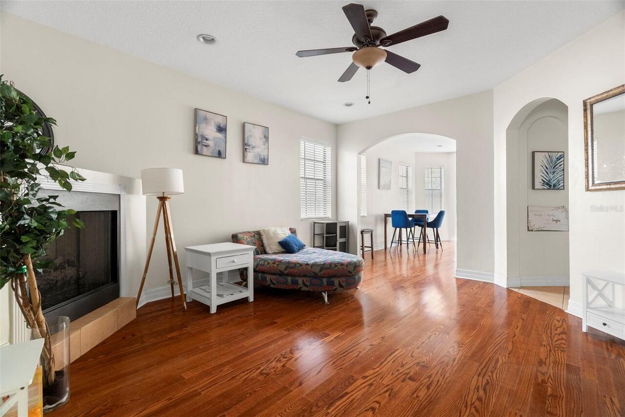 Listing Photo 8