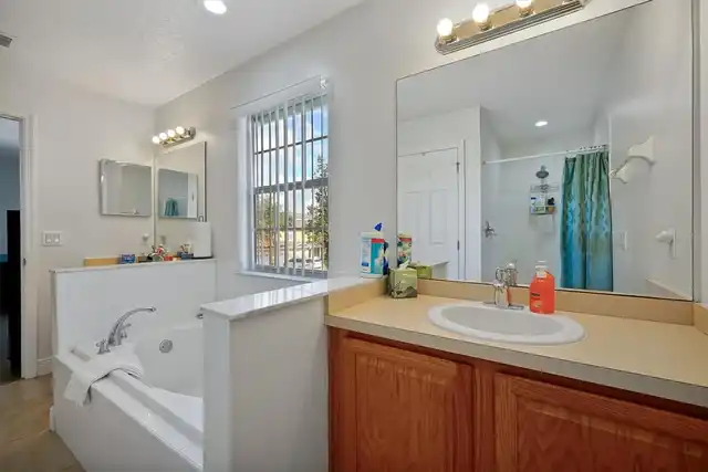 Listing Photo 21