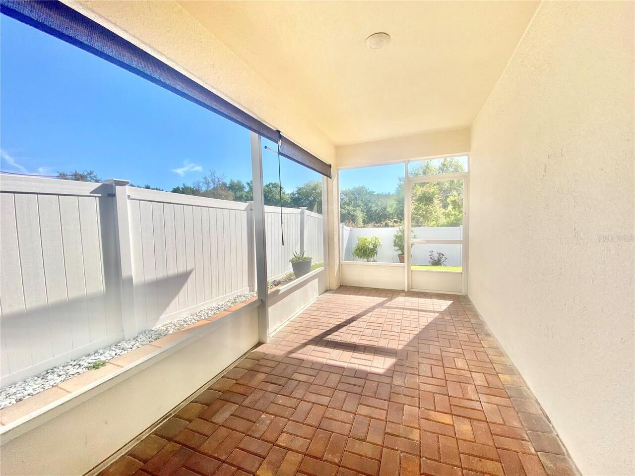 Listing Photo 11