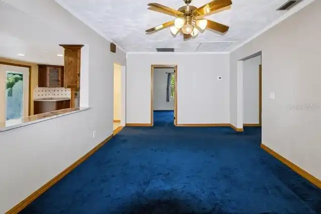 Listing Photo 9