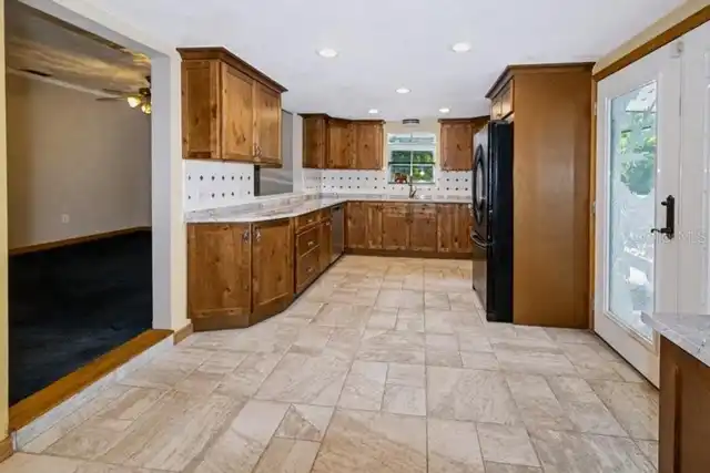 Listing Photo 21