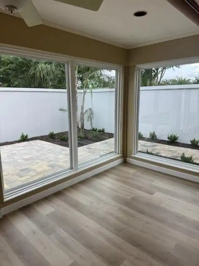 Listing Photo 15