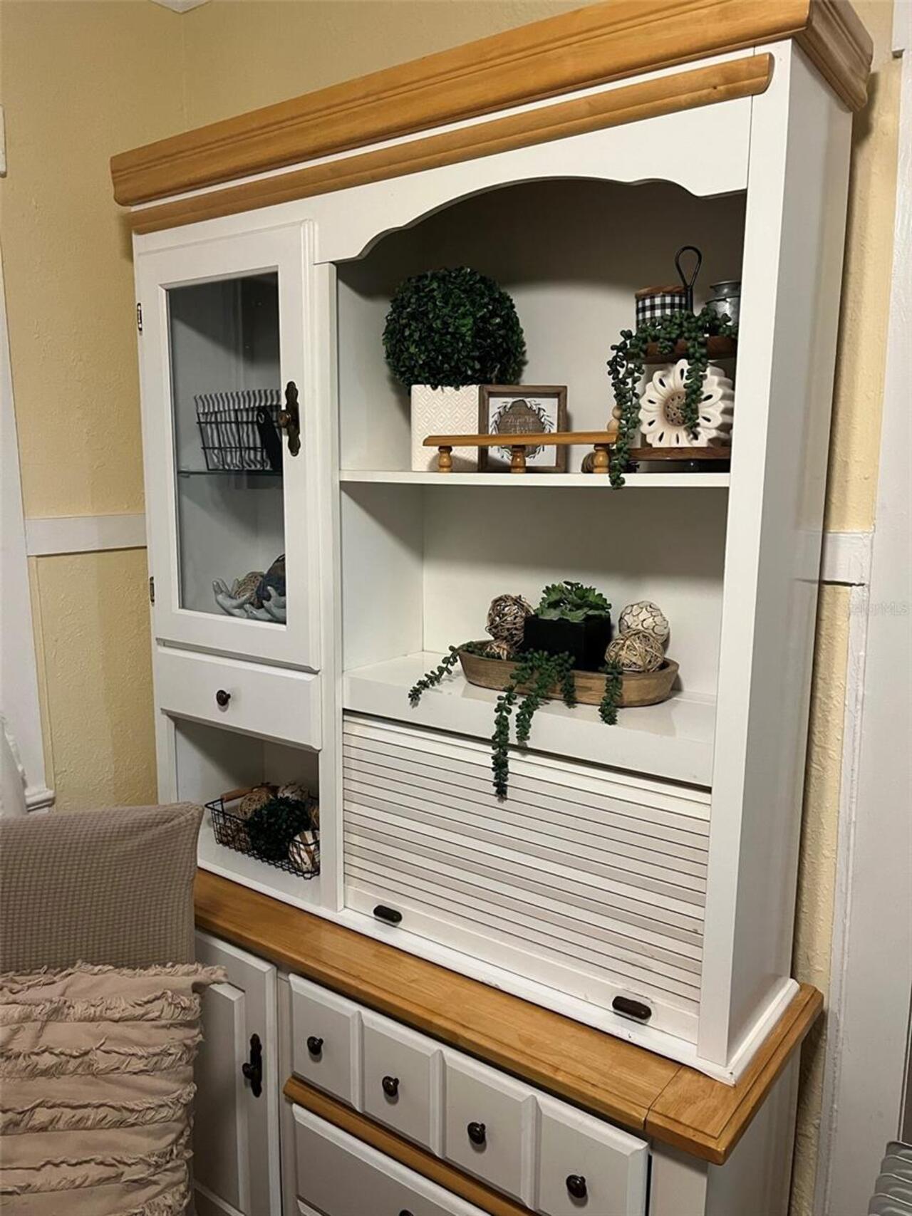 Listing Photo 8