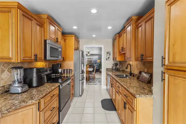 Listing Photo 13