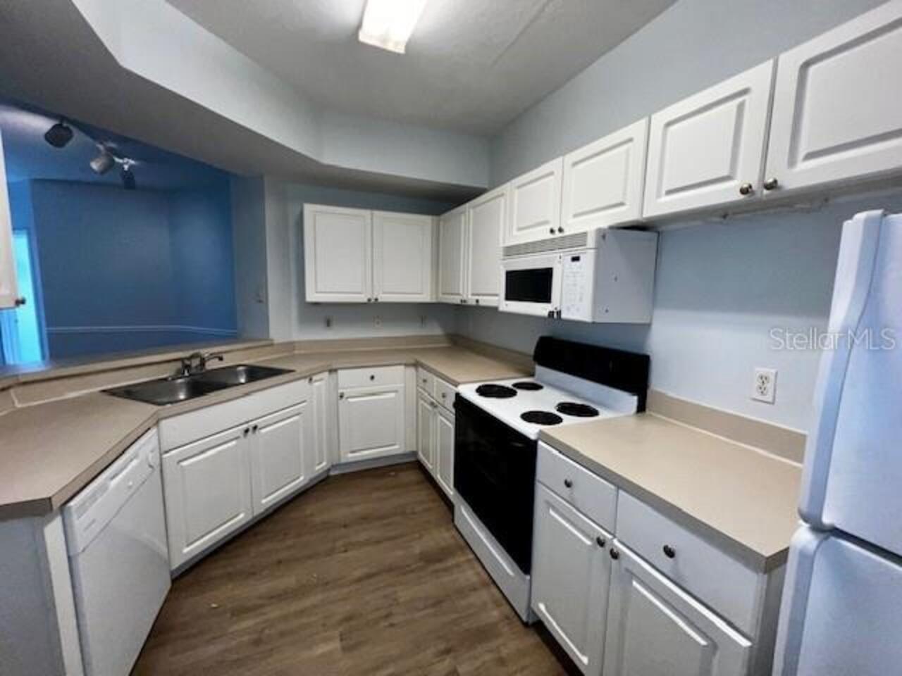 Listing Photo 12