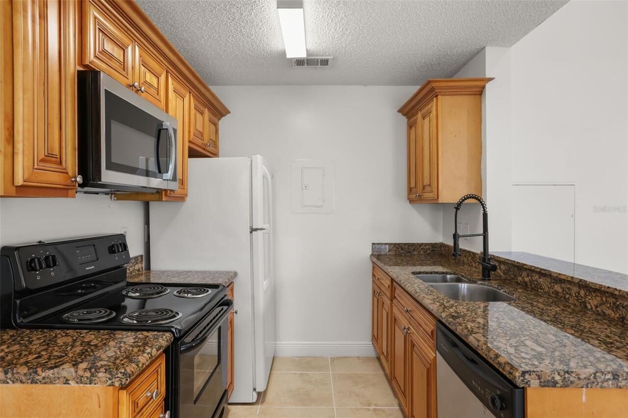 Listing Photo 9