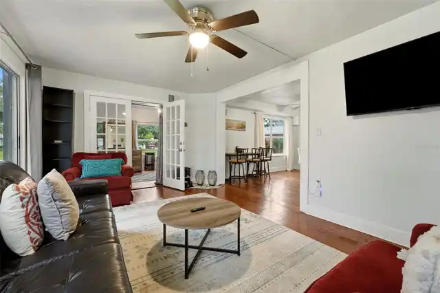 Listing Photo 10