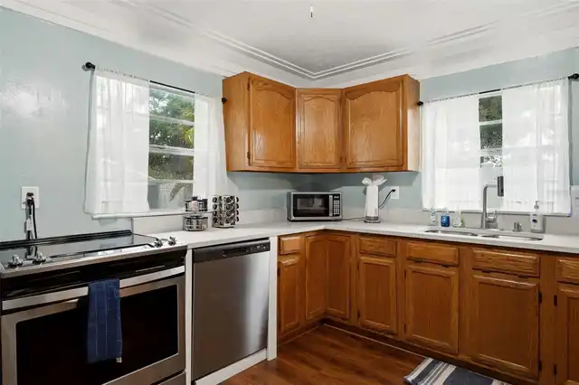 Listing Photo 15