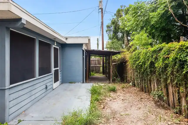 Listing Photo 28