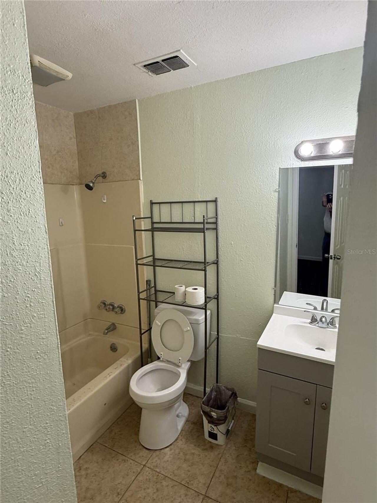 Listing Photo 10