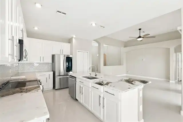 Listing Photo 19
