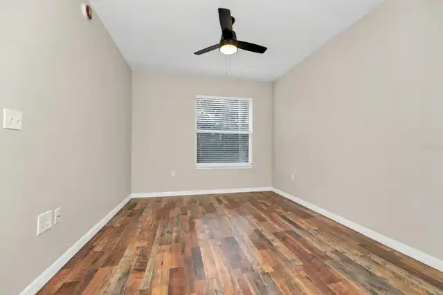 Listing Photo 32