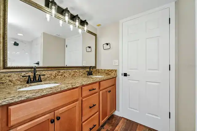 Listing Photo 34