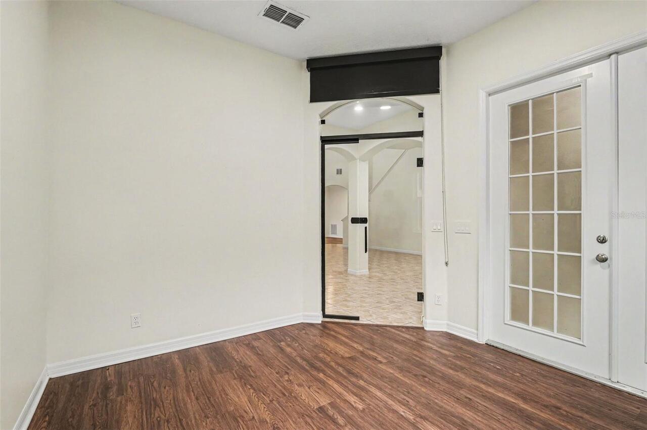 Listing Photo 23