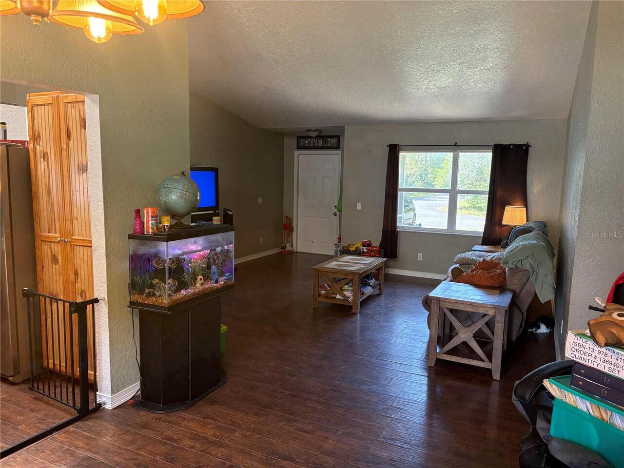 Listing Photo 8