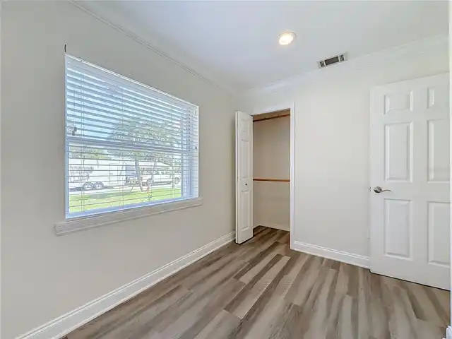 Listing Photo 33