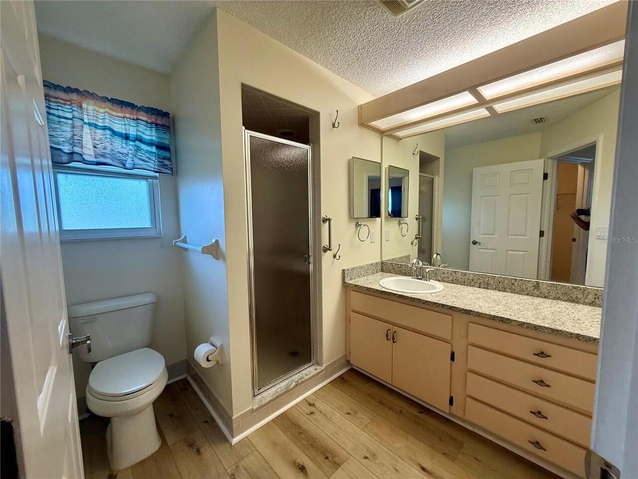 Listing Photo 28