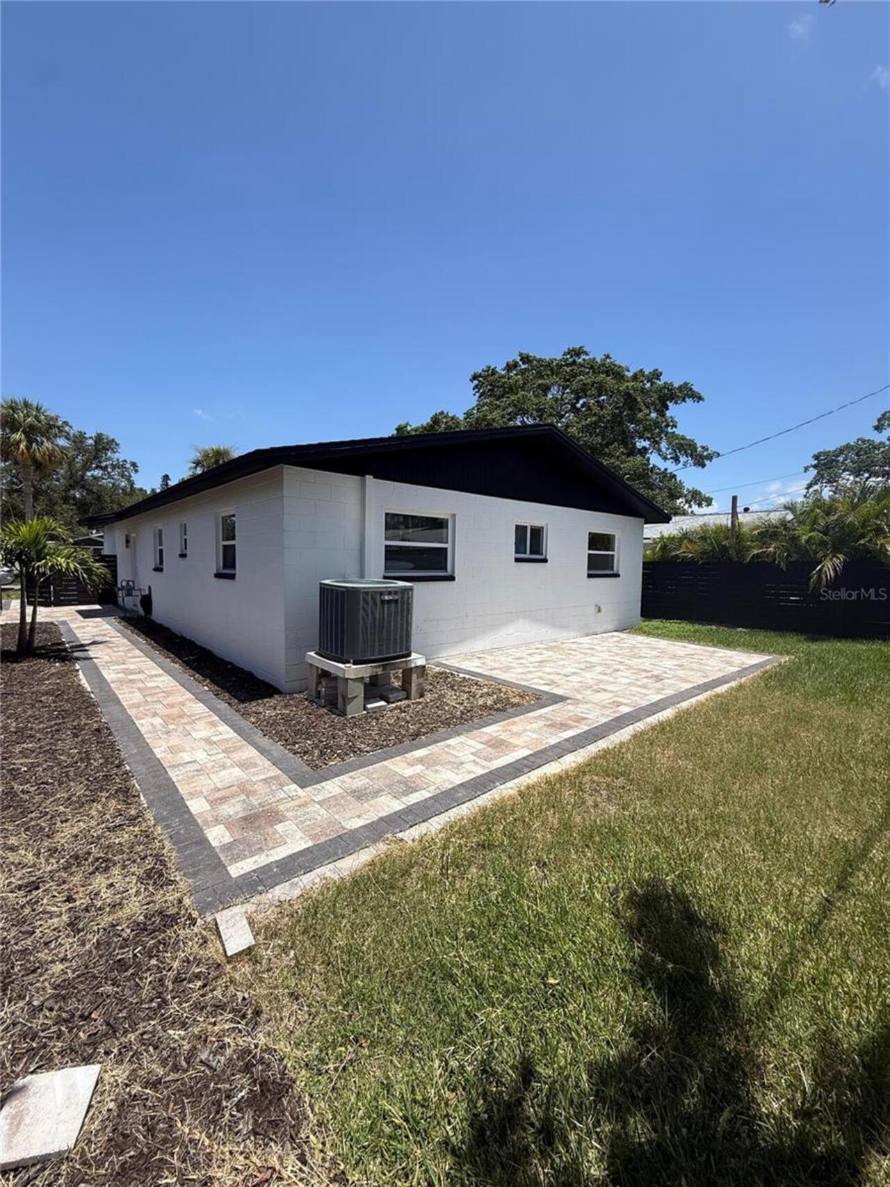 Listing Photo 14