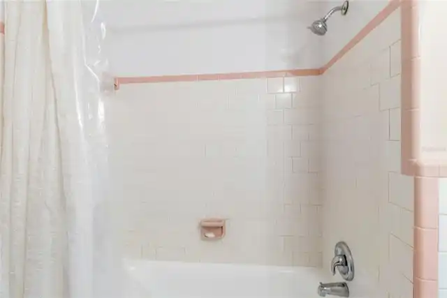 Listing Photo 24