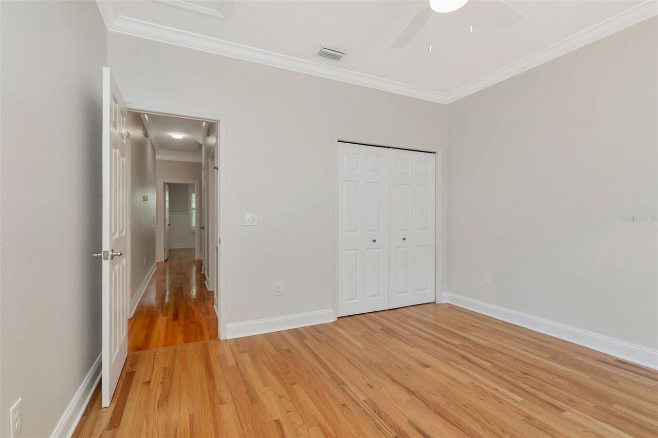 Listing Photo 20