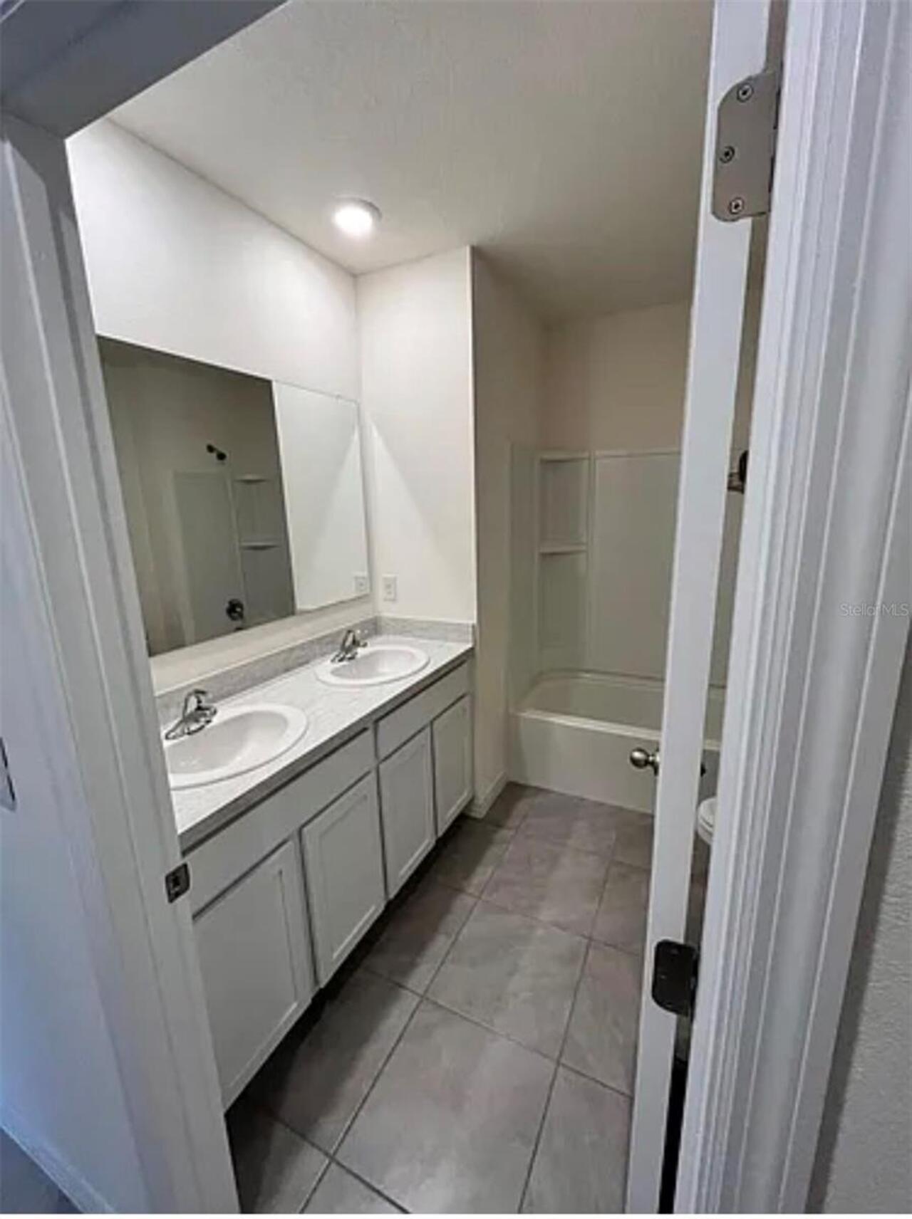 Listing Photo 7