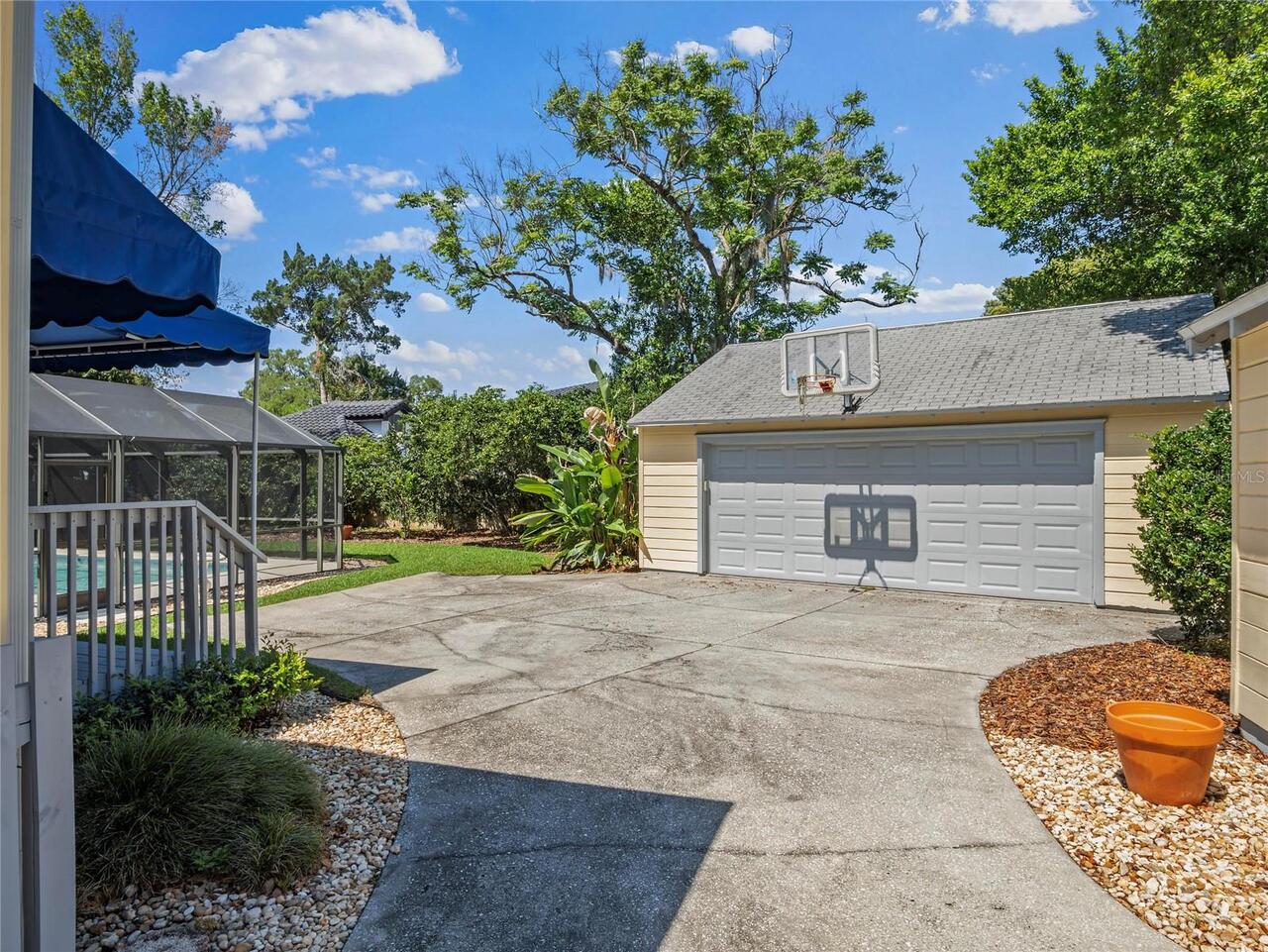 Listing Photo 15