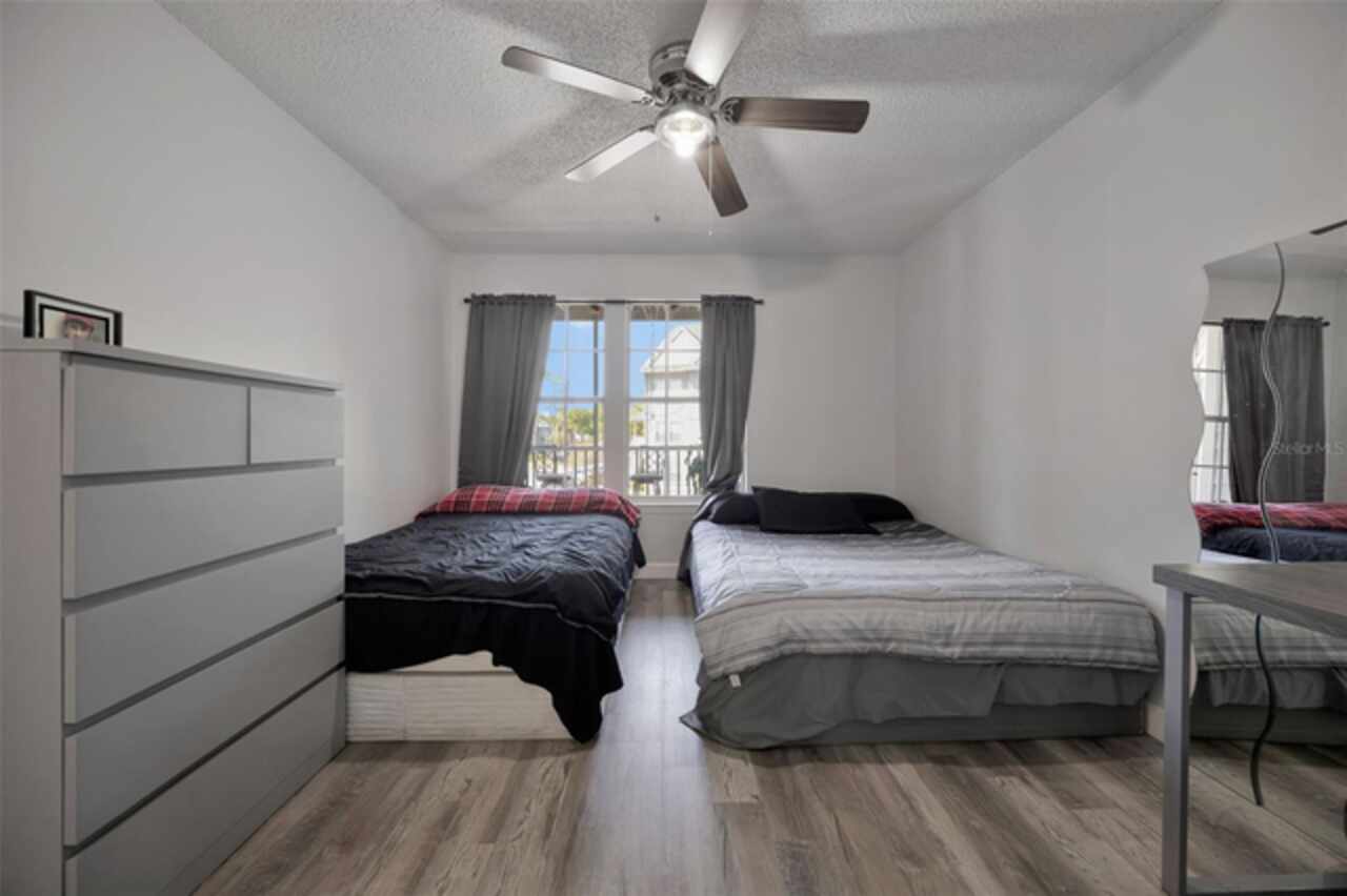 Listing Photo 18