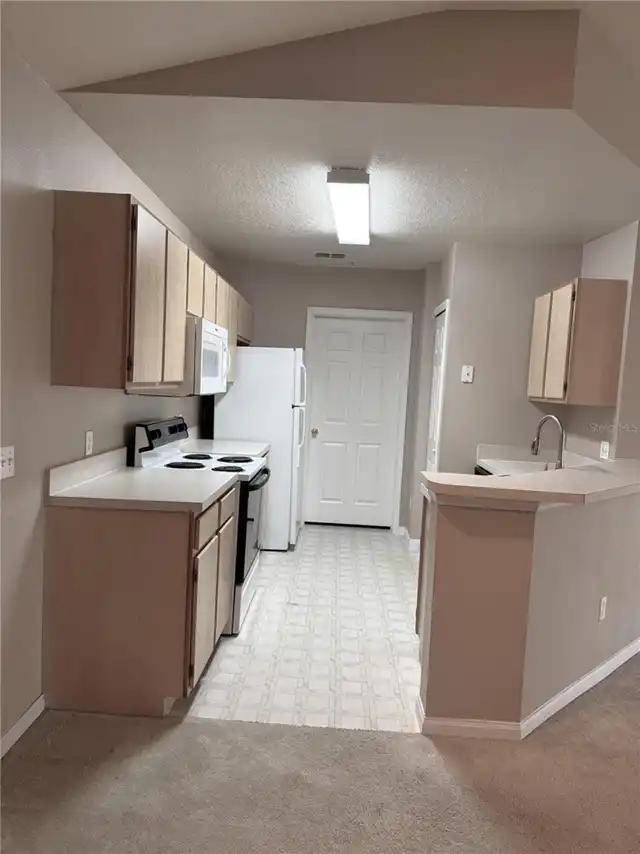Listing Photo 7