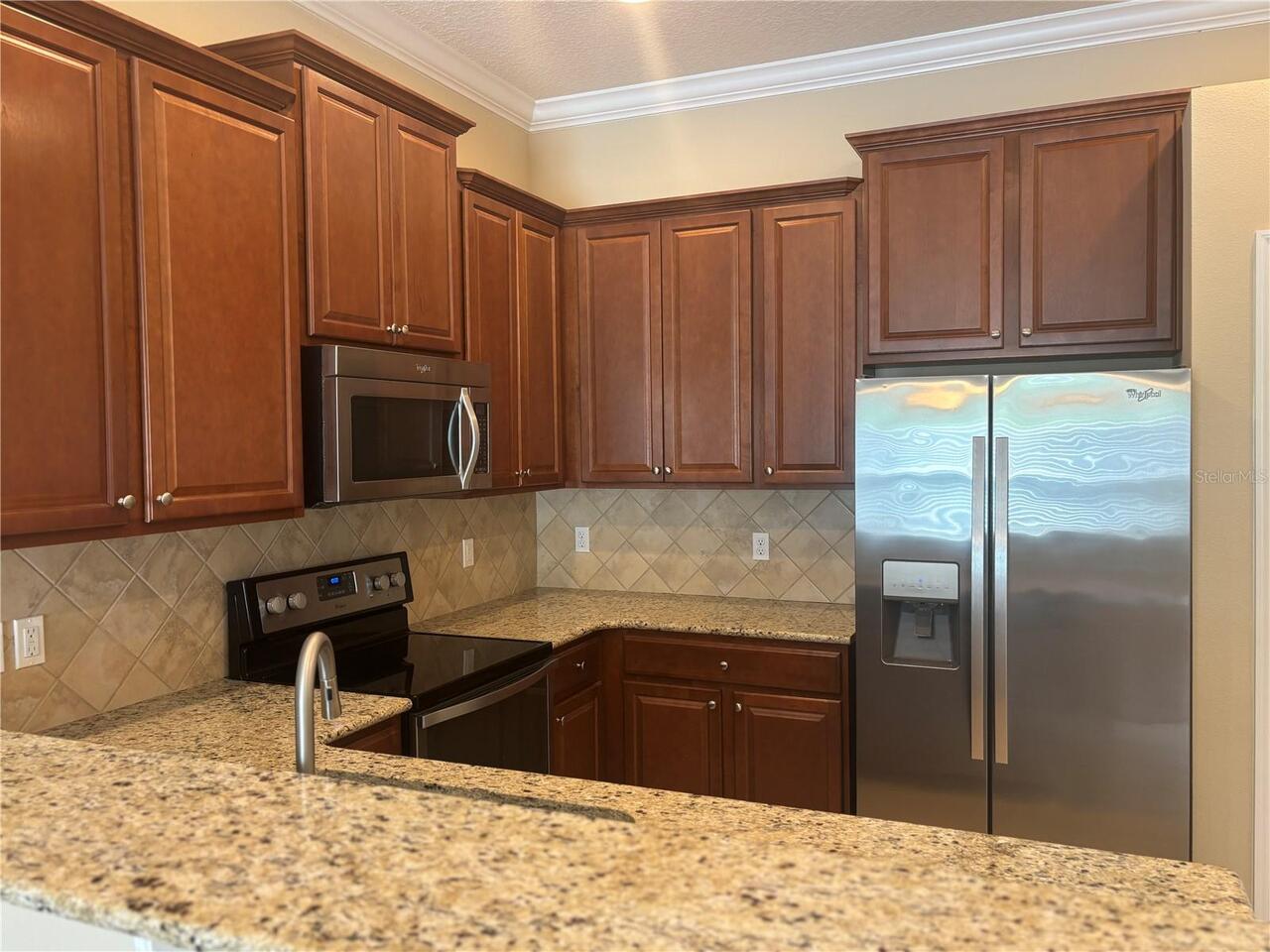 Listing Photo 8