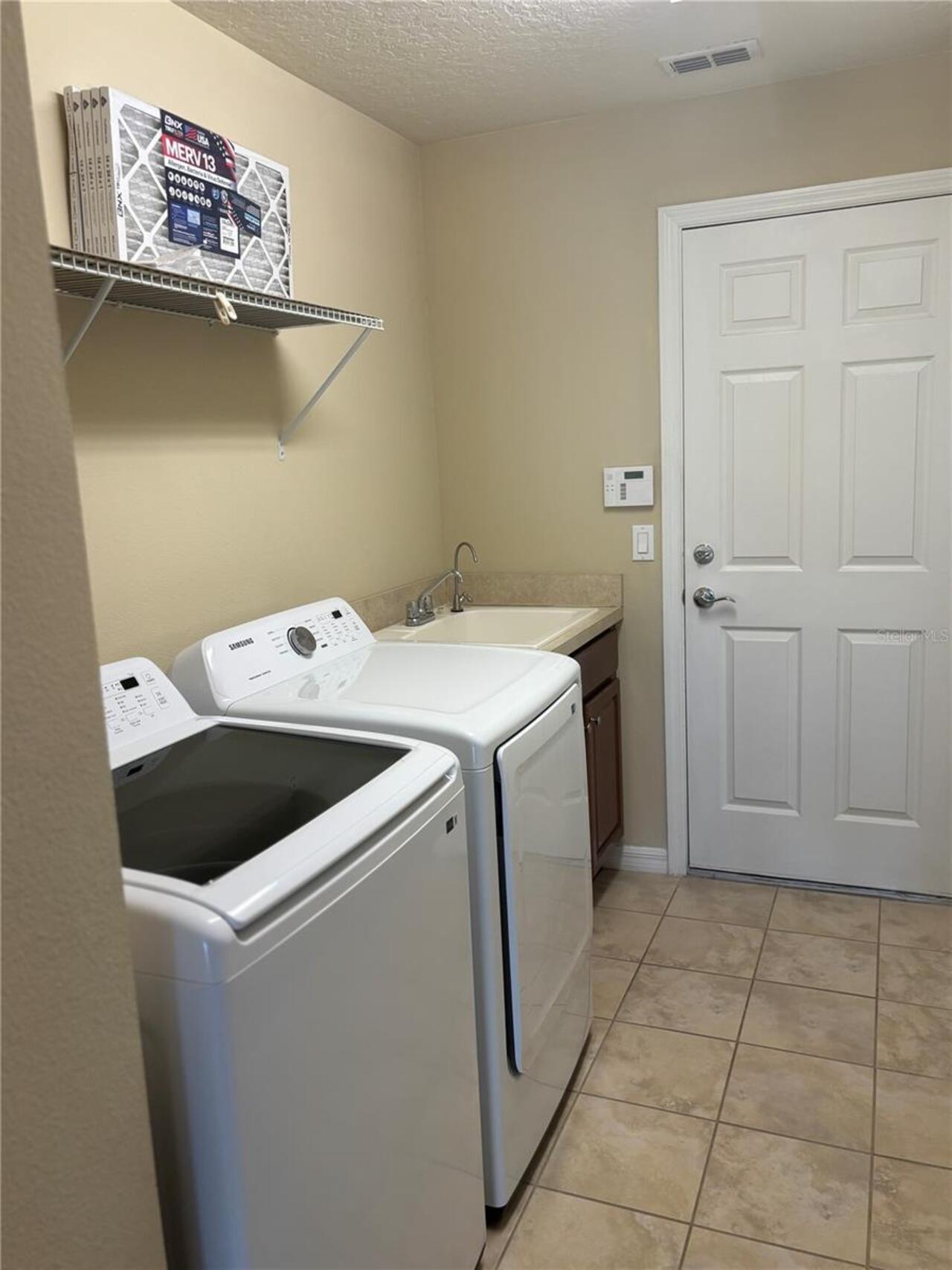 Listing Photo 14
