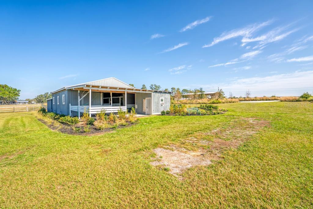 Listing Photo 11
