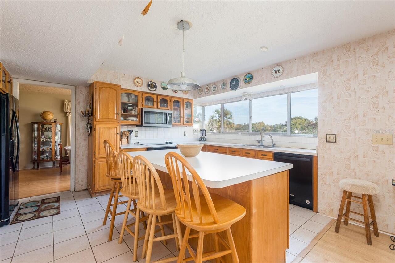 Listing Photo 14