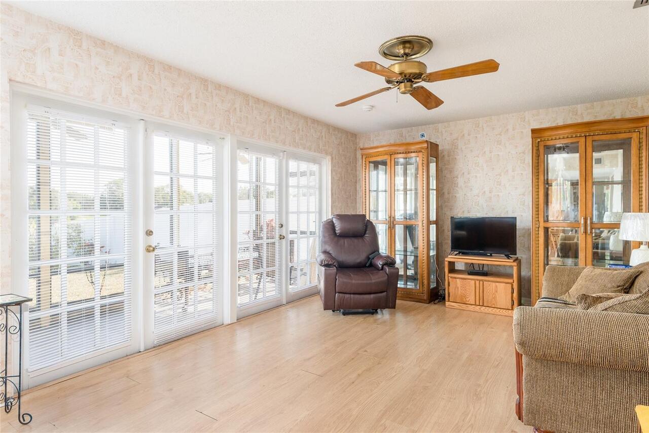 Listing Photo 17
