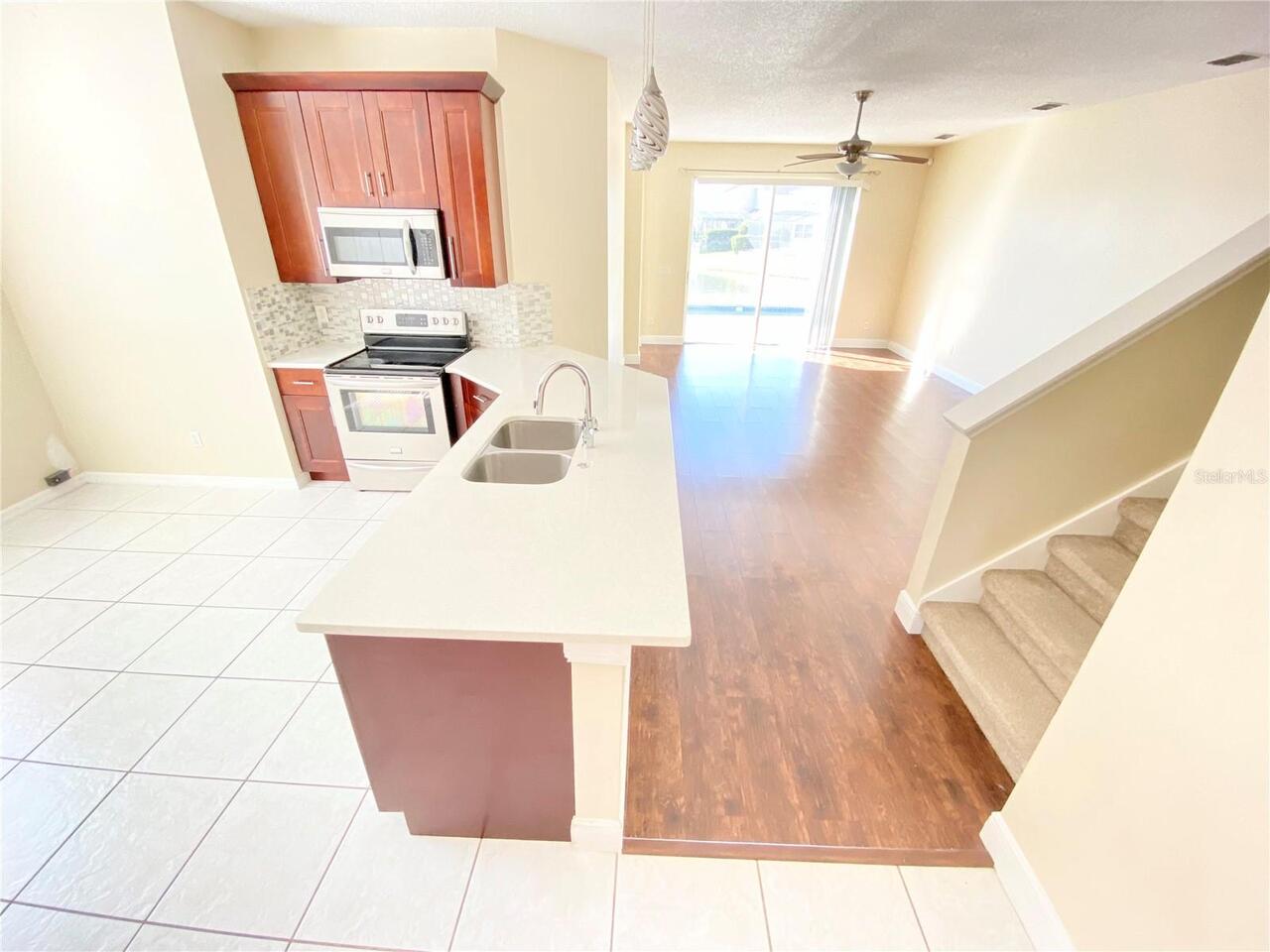Listing Photo 11