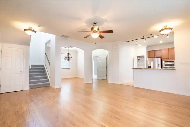 Listing Photo 7