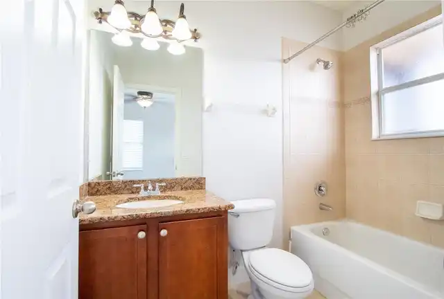 Listing Photo 9