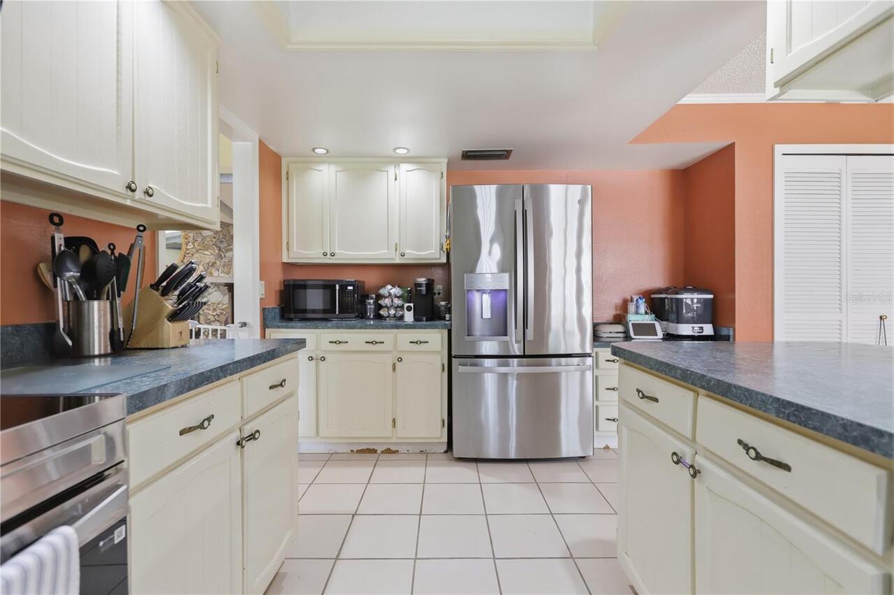 Listing Photo 8