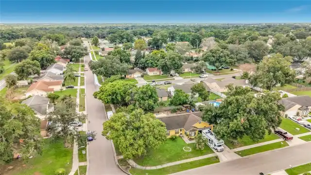 Listing Photo 9