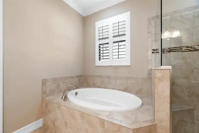 Listing Photo 20