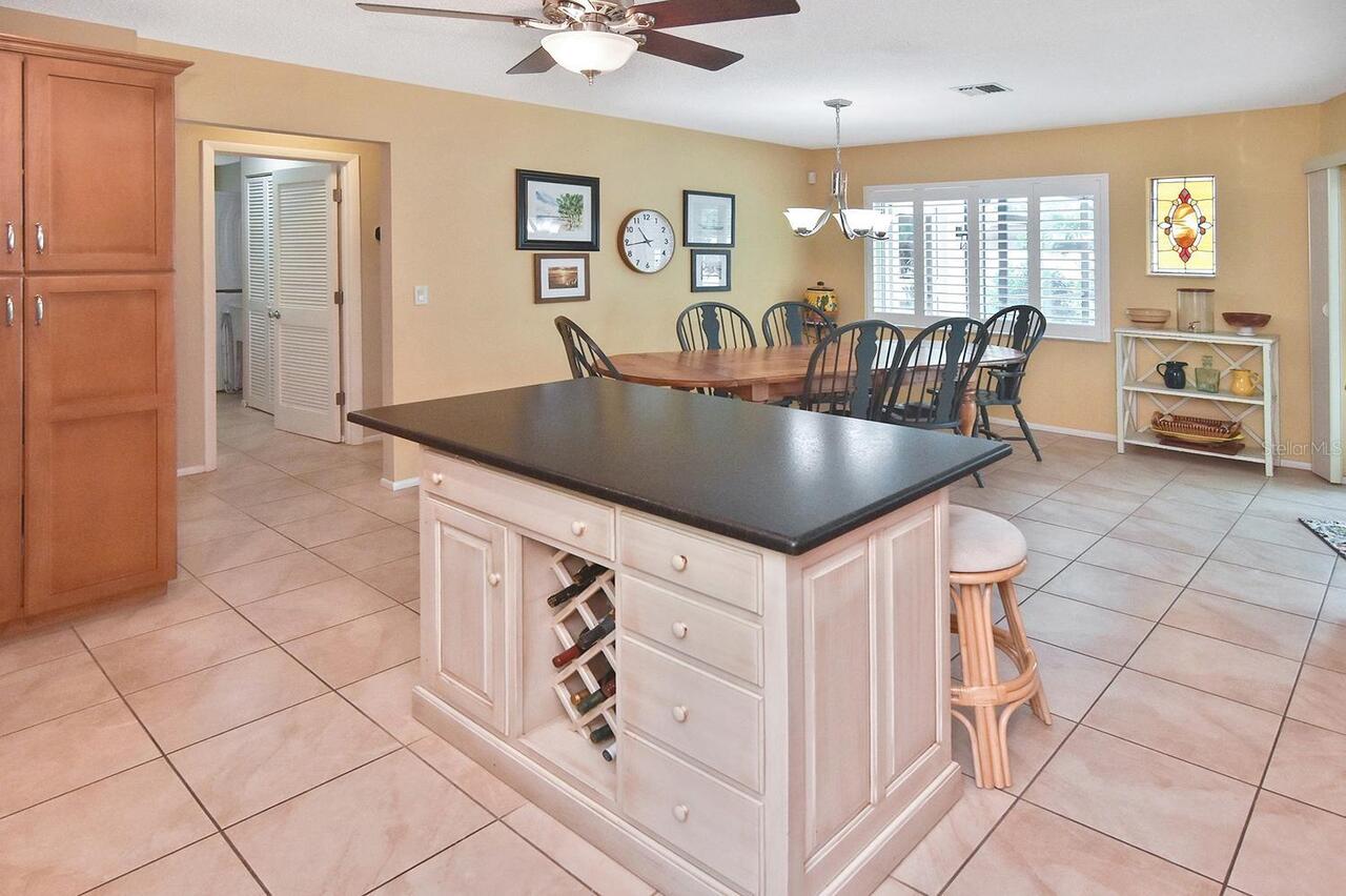Listing Photo 17