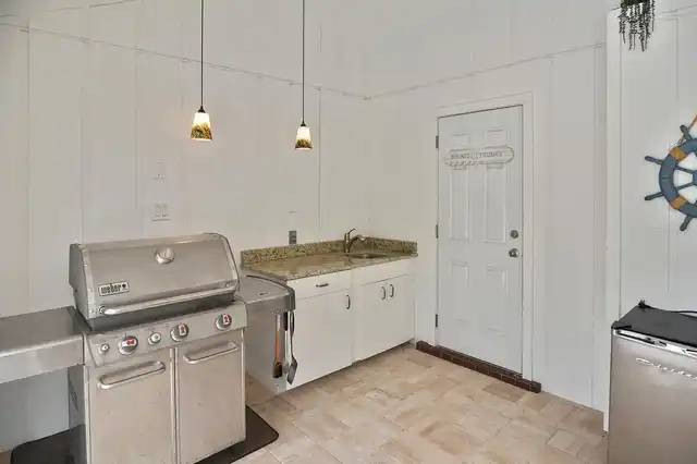 Listing Photo 42