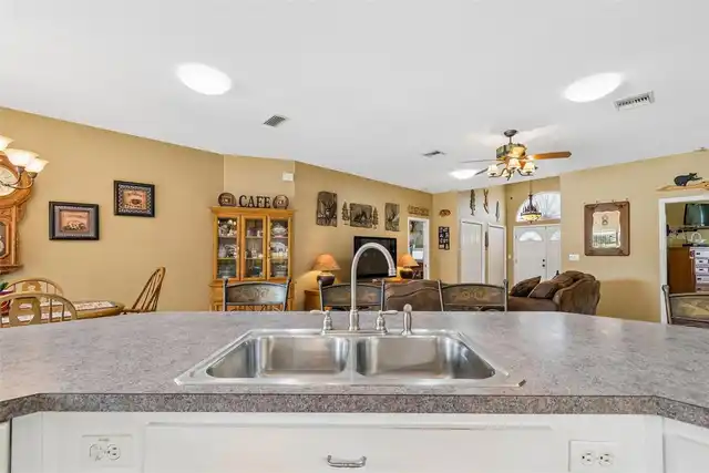 Listing Photo 19