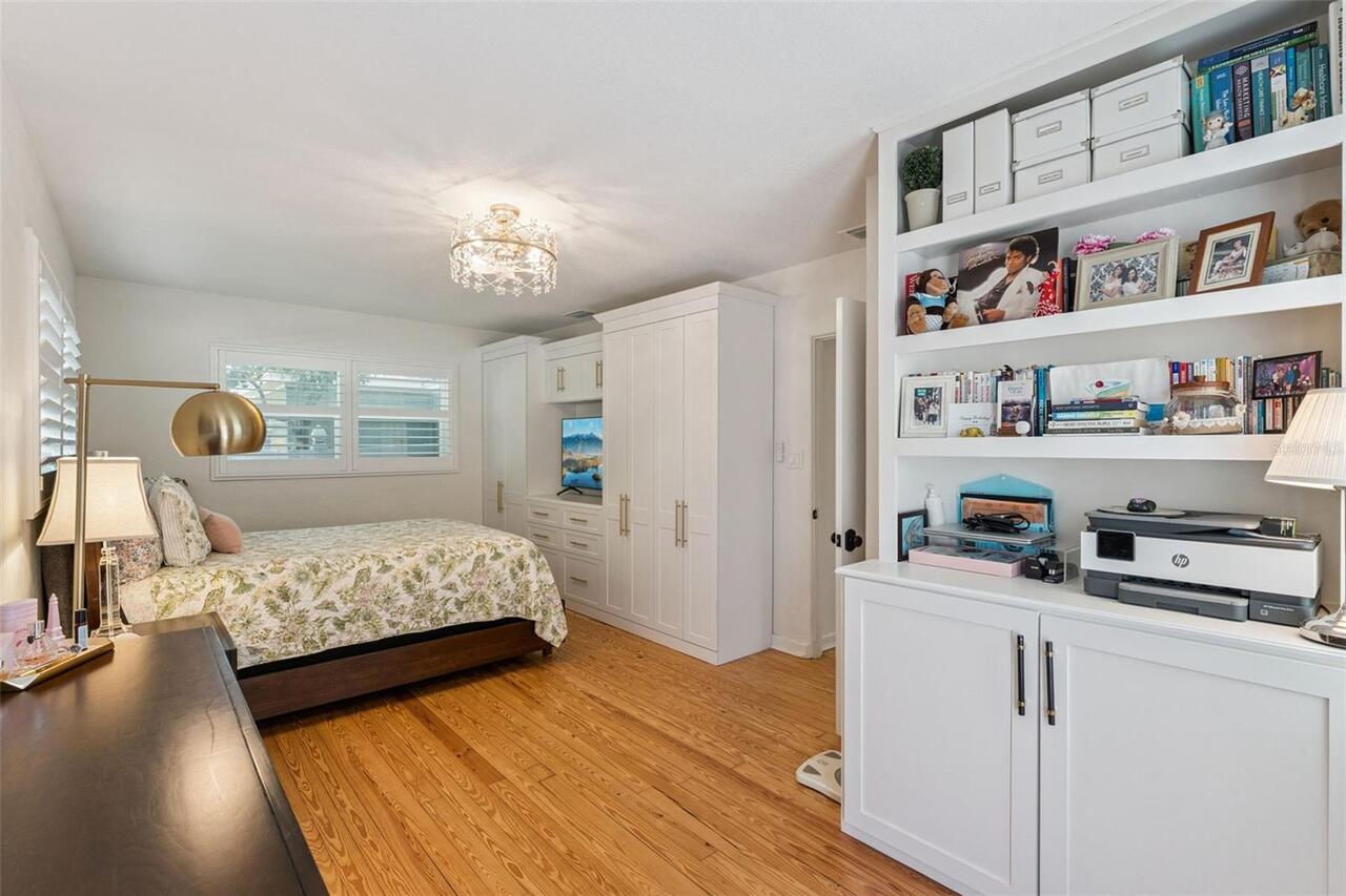 Listing Photo 18