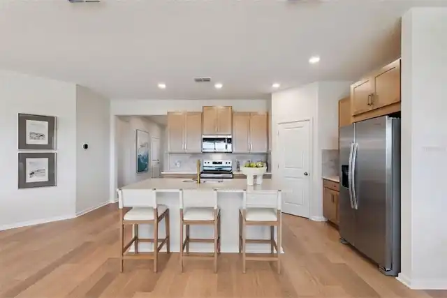 Listing Photo 5