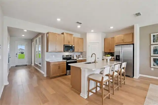 Listing Photo 7